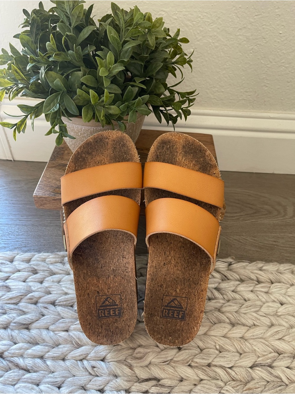 Reef Women's Cushion Vista Higher Sandals in Natural - Picture 5 of 8